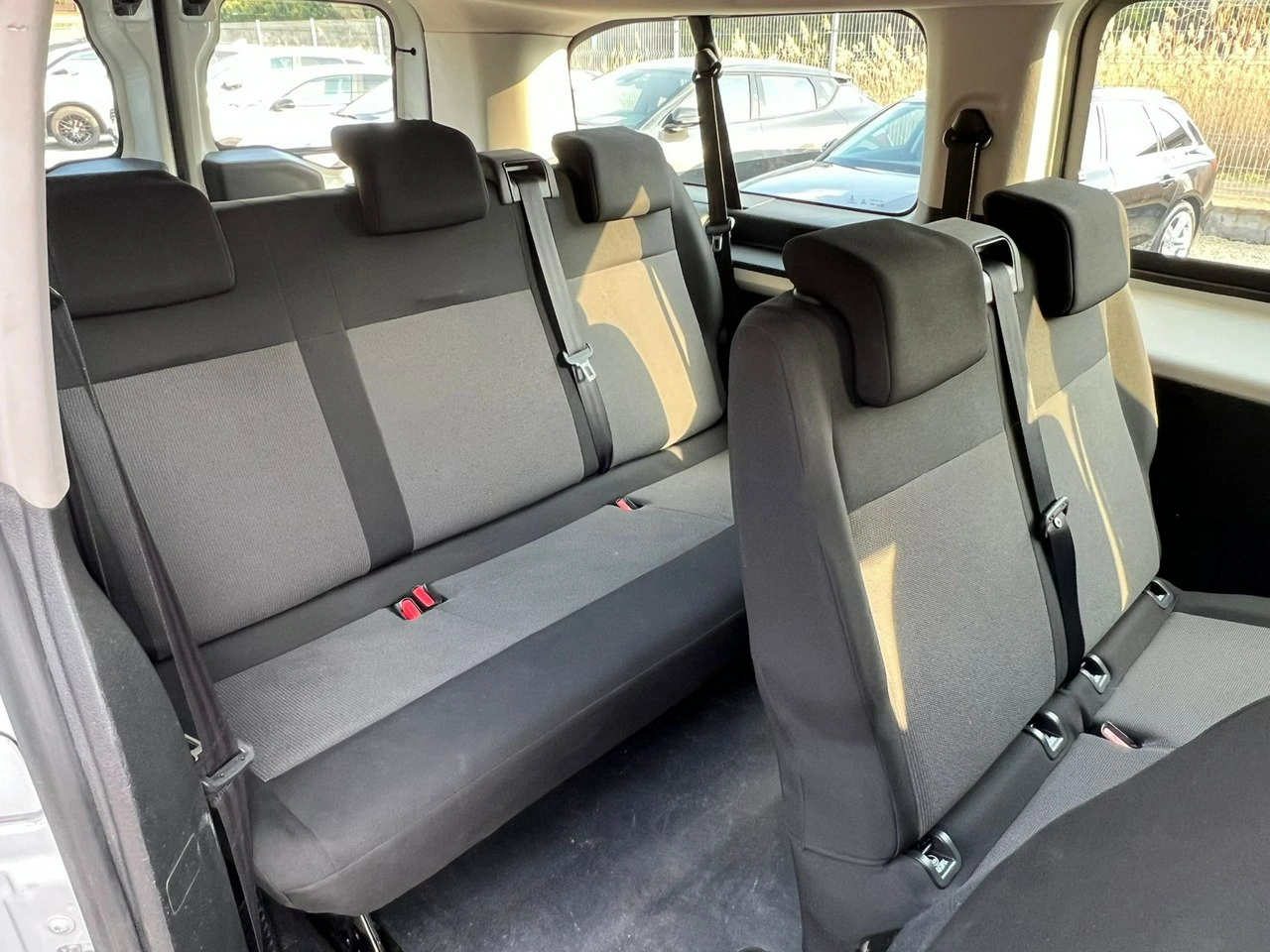 Peugeot Traveller - Zdjęcie 17