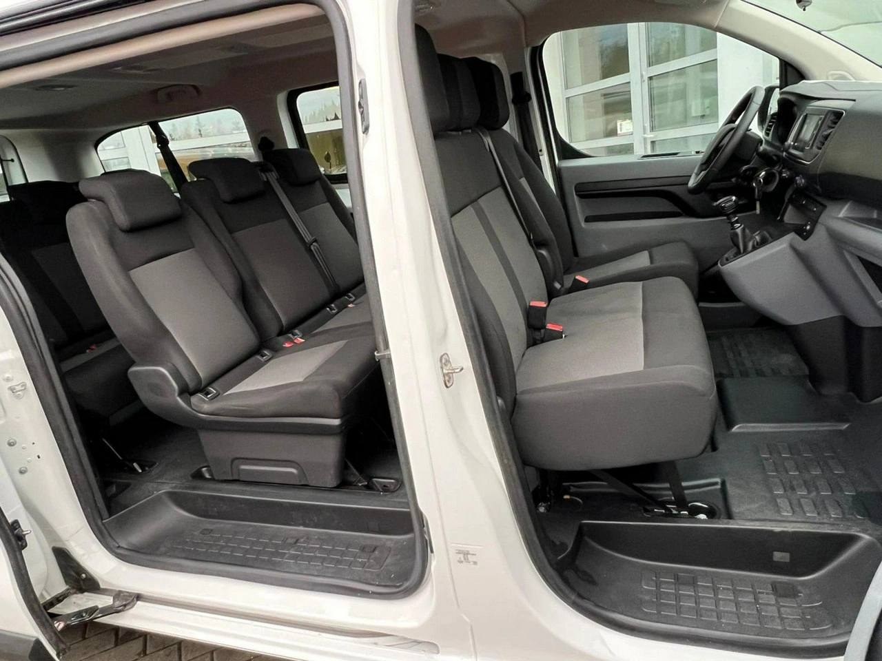 Peugeot Traveller - Zdjęcie 8