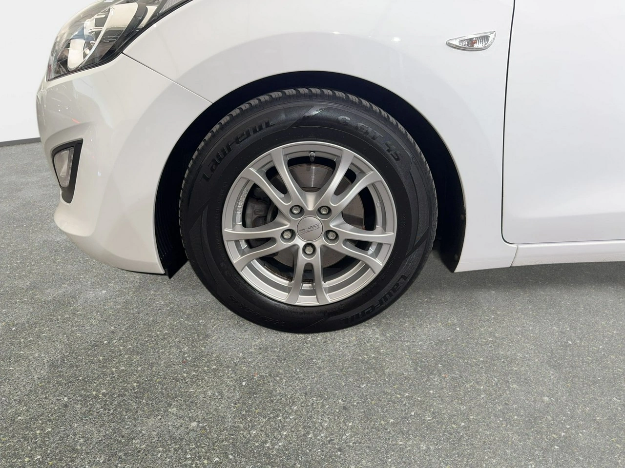 Hyundai i30 - Zdjęcie 9