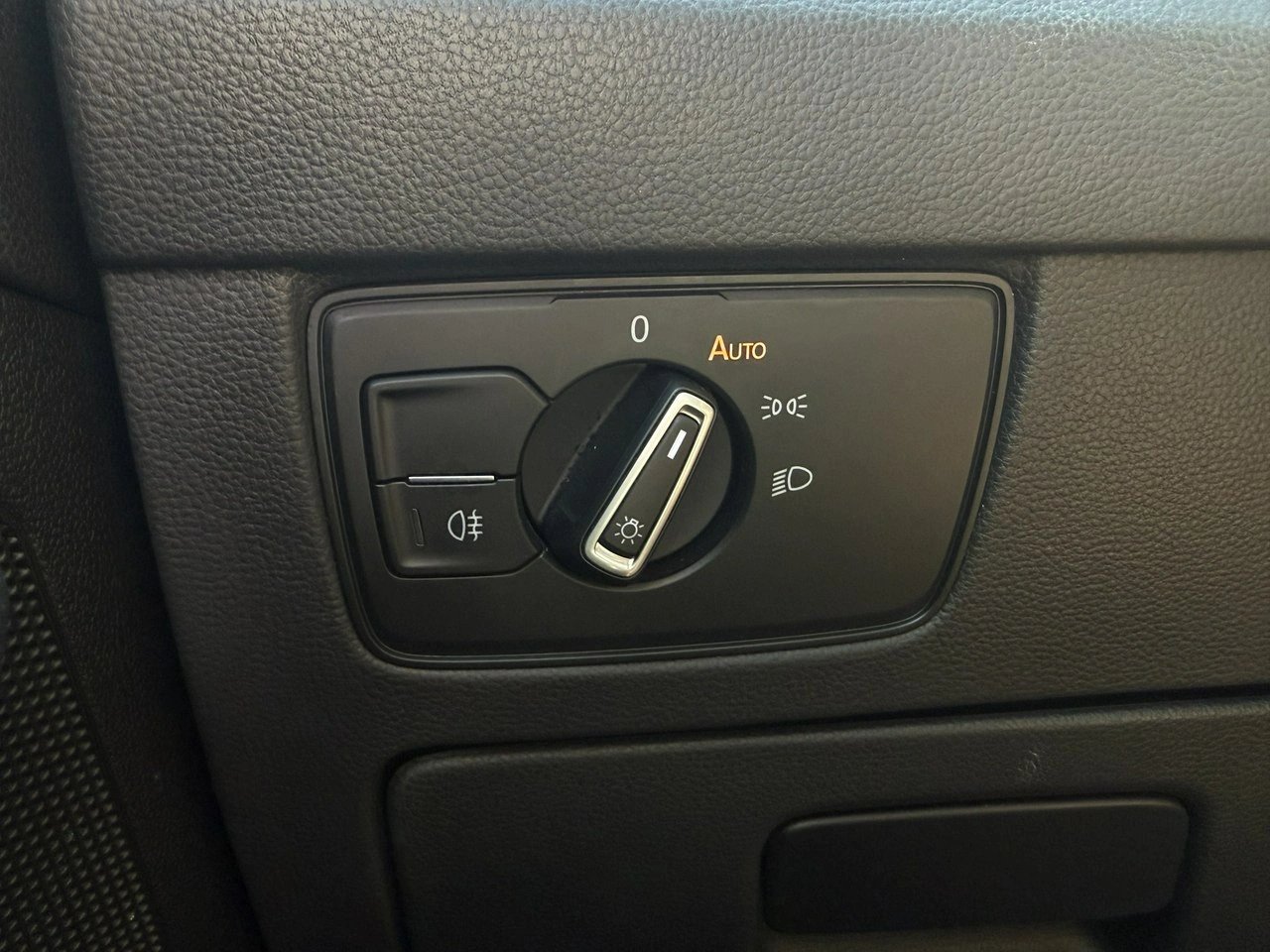 Volkswagen Passat - Zdjęcie 15