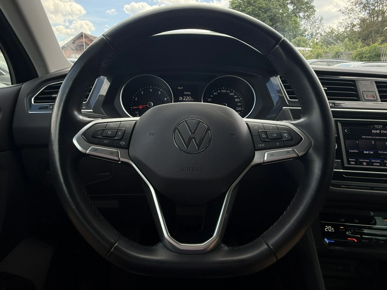 Volkswagen Tiguan - Zdjęcie 6