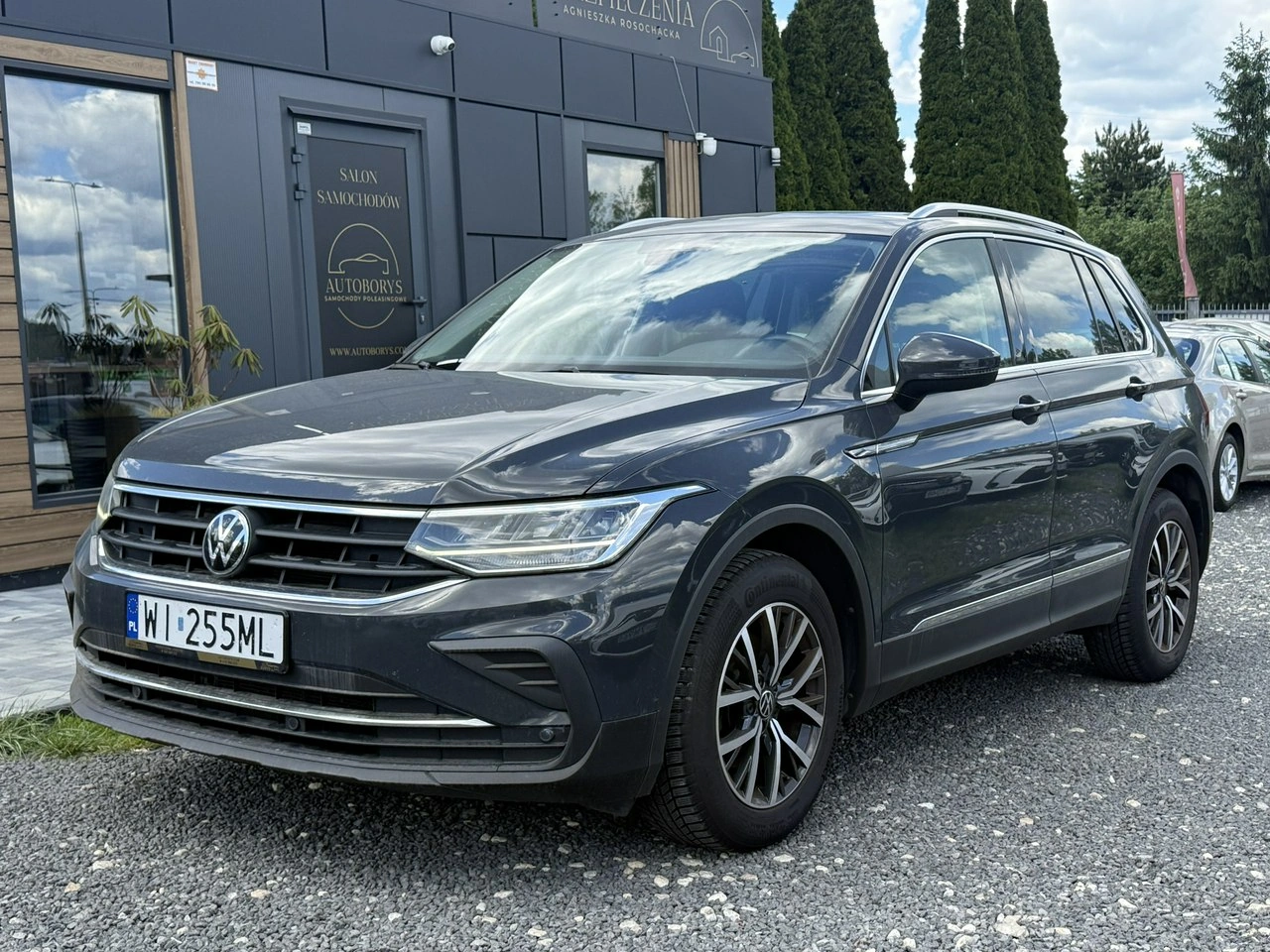 Volkswagen Tiguan - Główne zdjęcie