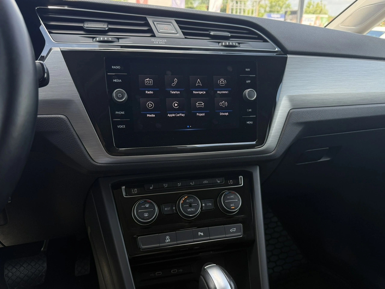 Volkswagen Touran - Zdjęcie 21