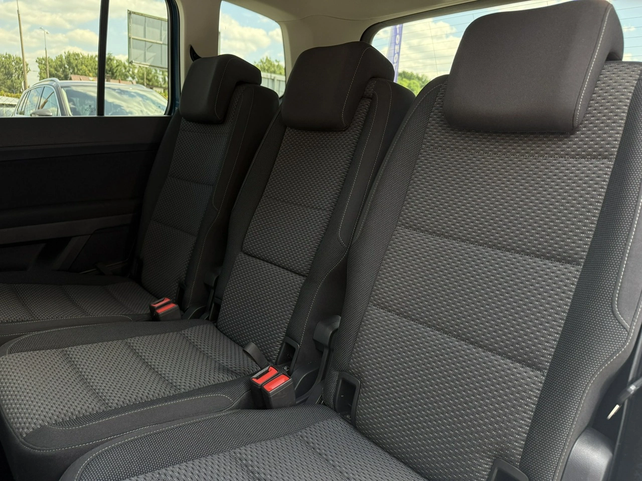 Volkswagen Touran - Zdjęcie 30