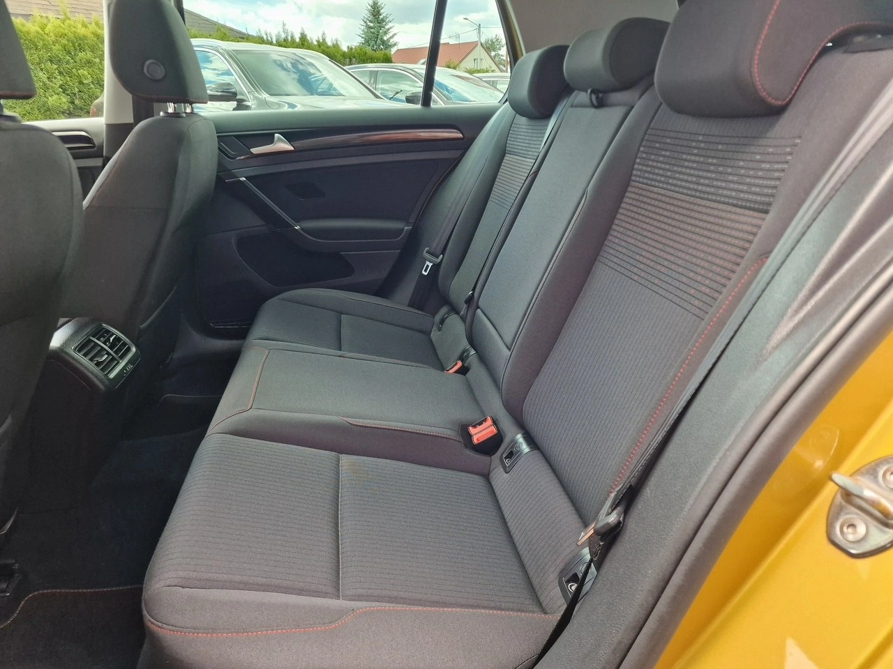 Volkswagen Golf - Zdjęcie 22