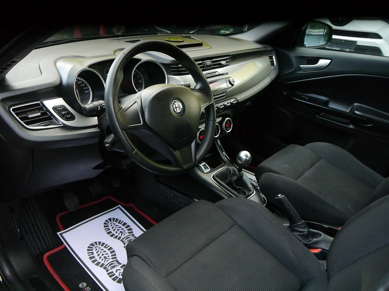 Alfa Romeo Giulietta - Zdjęcie 24