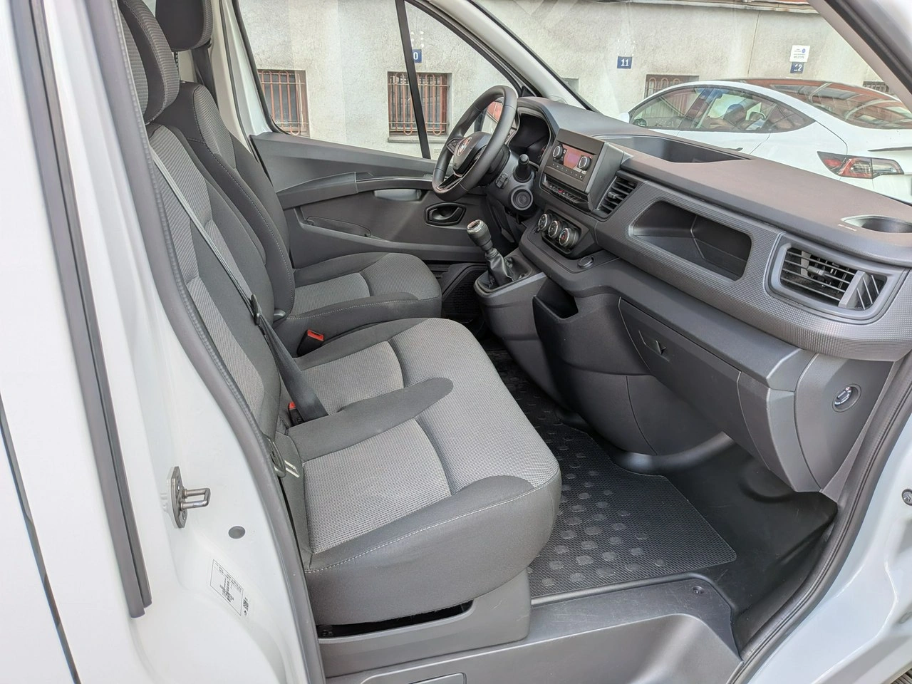 Renault Trafic - Zdjęcie 16