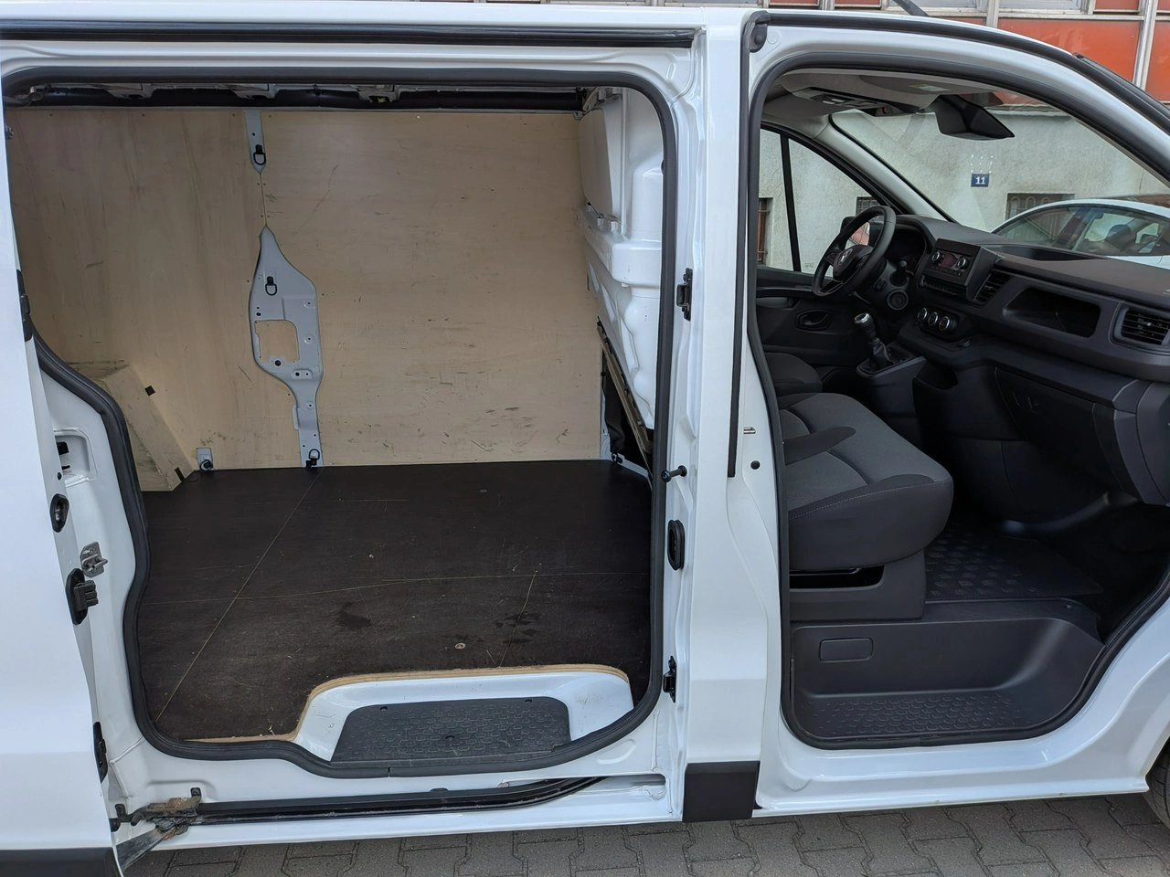 Renault Trafic - Zdjęcie 19
