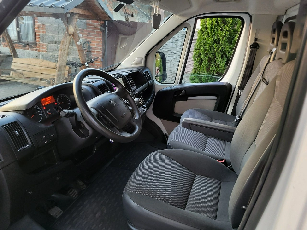 Peugeot Boxer - Zdjęcie 9