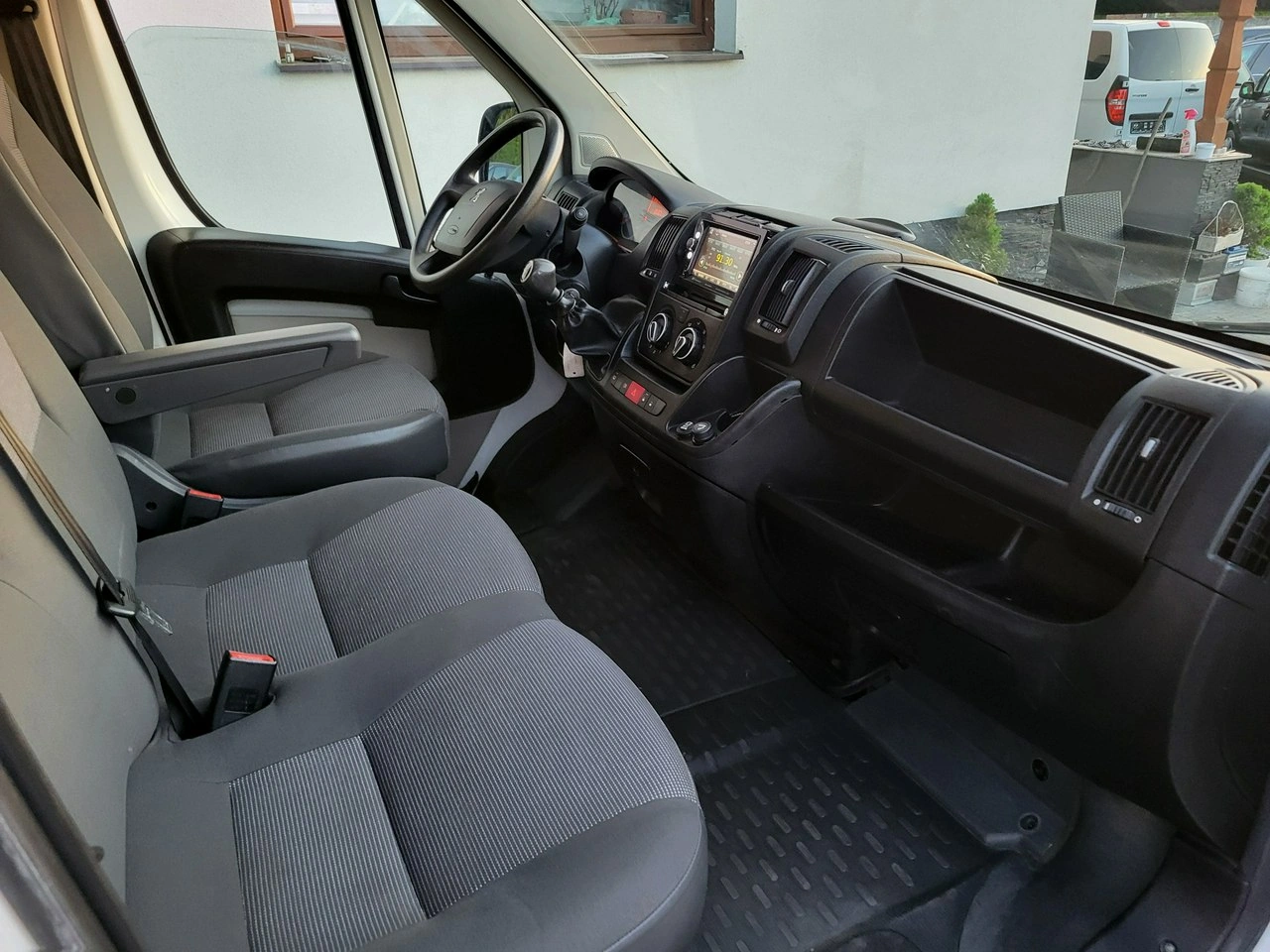 Peugeot Boxer - Zdjęcie 11
