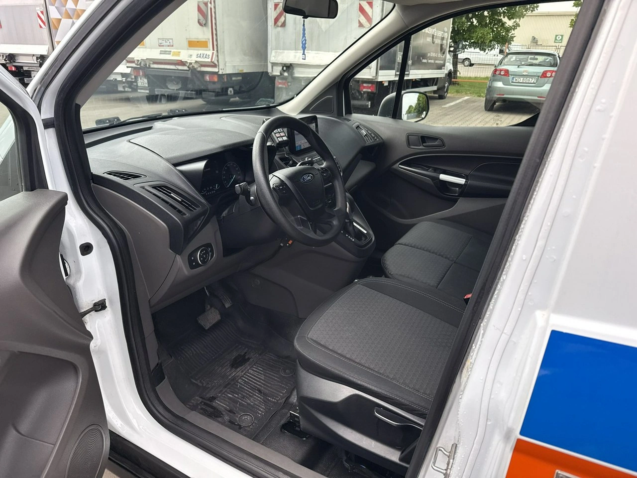 Ford Transit Connect - Zdjęcie 9