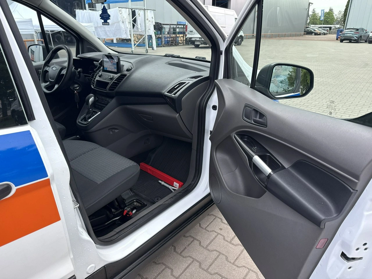 Ford Transit Connect - Zdjęcie 12