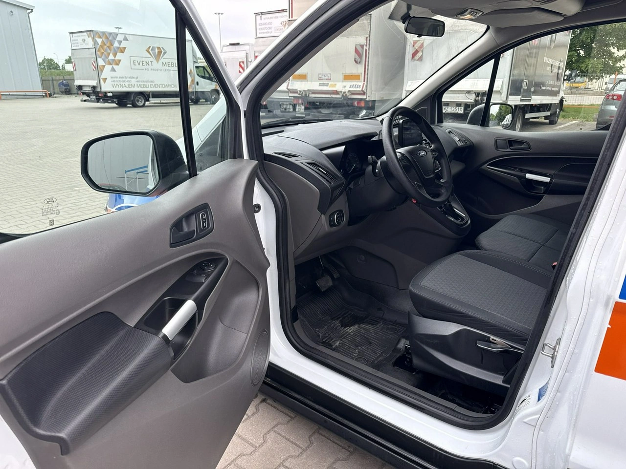 Ford Transit Connect - Zdjęcie 9
