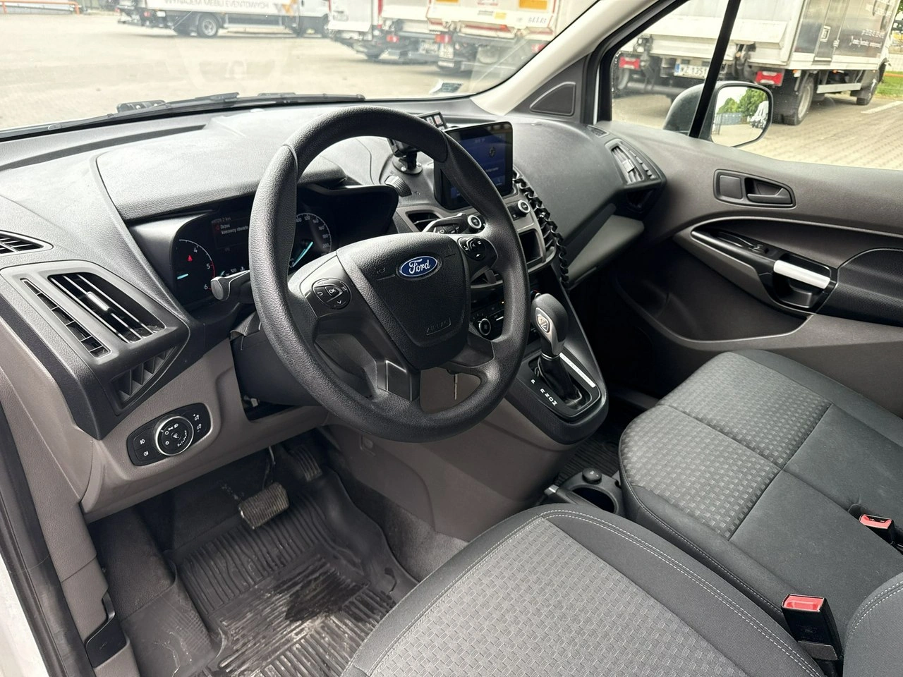 Ford Transit Connect - Zdjęcie 11