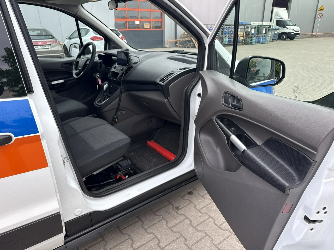 Ford Transit Connect - Zdjęcie 12