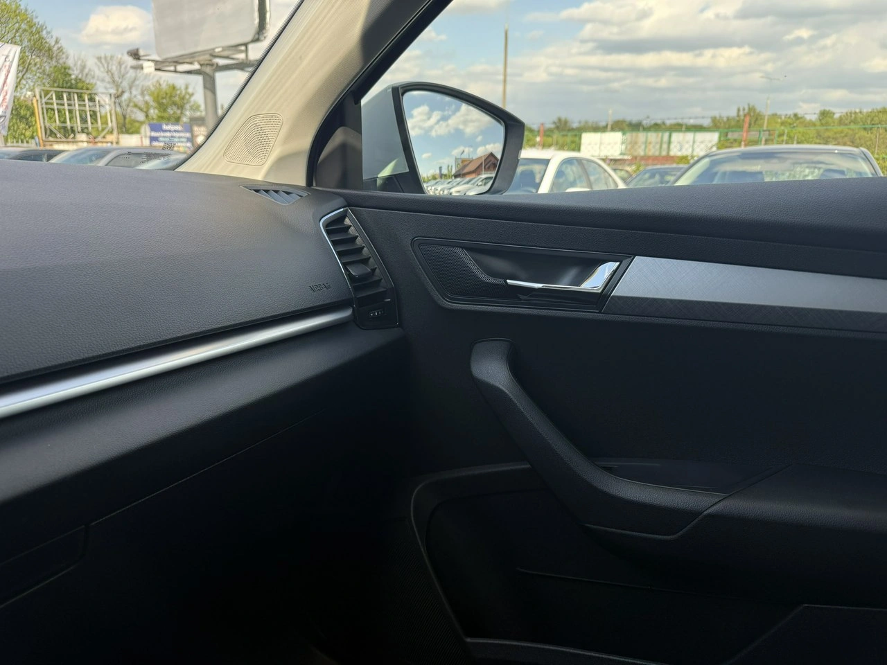 Skoda Karoq - Zdjęcie 27