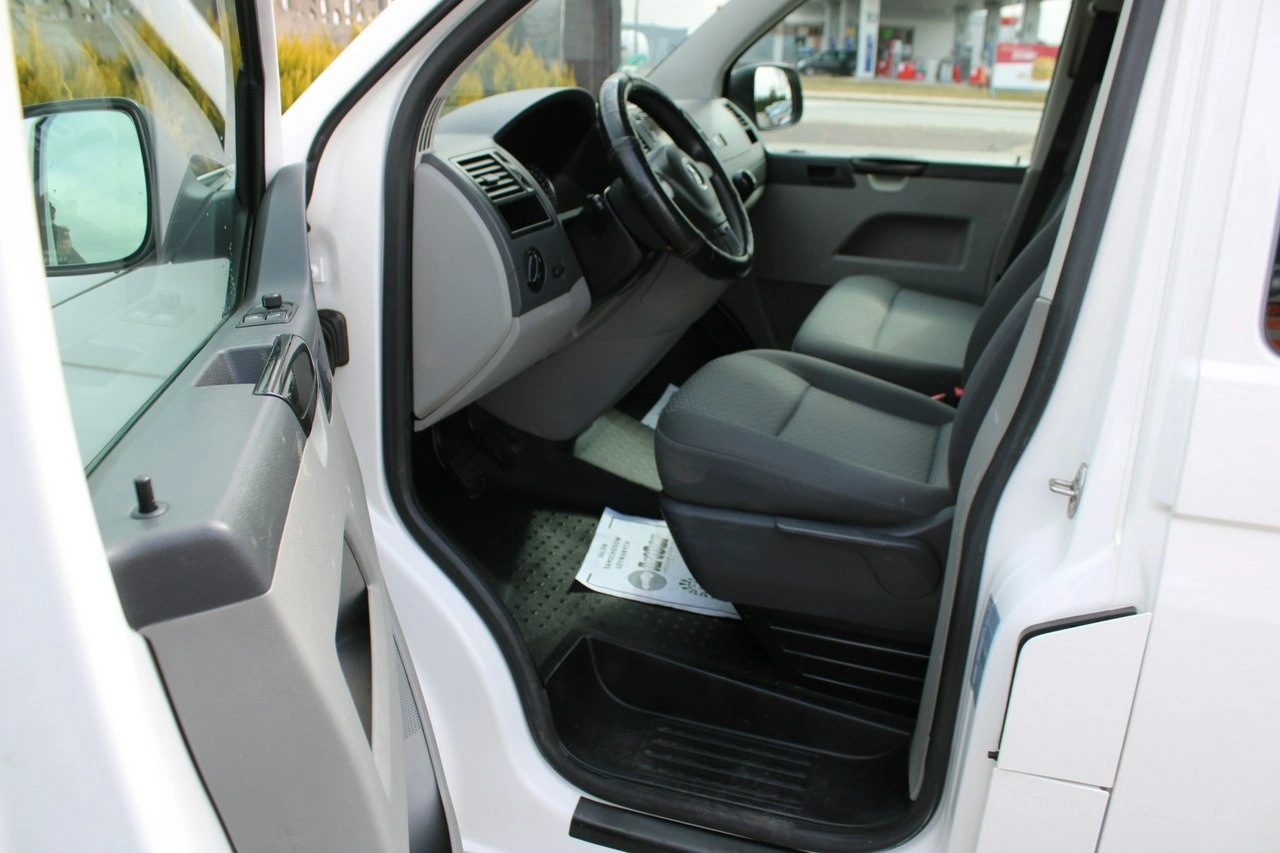 Volkswagen Transporter - Zdjęcie 19
