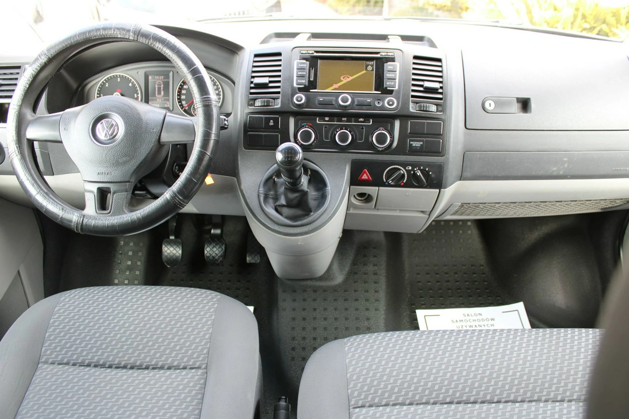 Volkswagen Transporter - Zdjęcie 23
