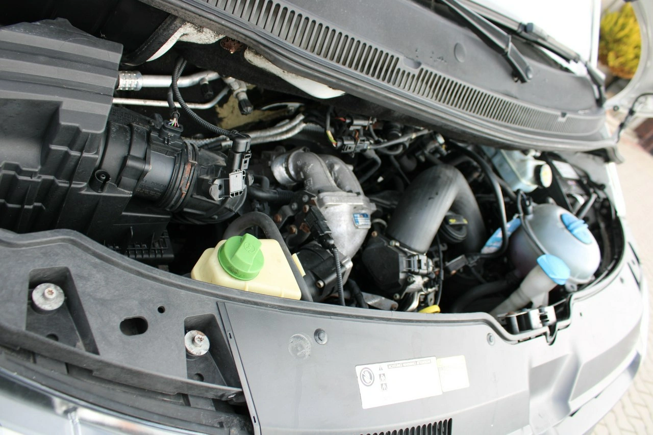 Volkswagen Transporter - Zdjęcie 38