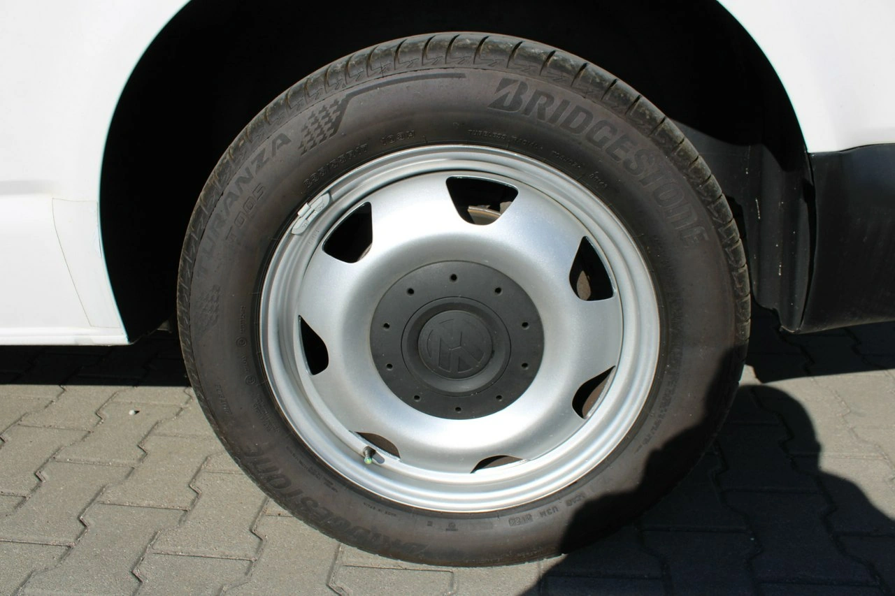 Volkswagen Transporter - Zdjęcie 39