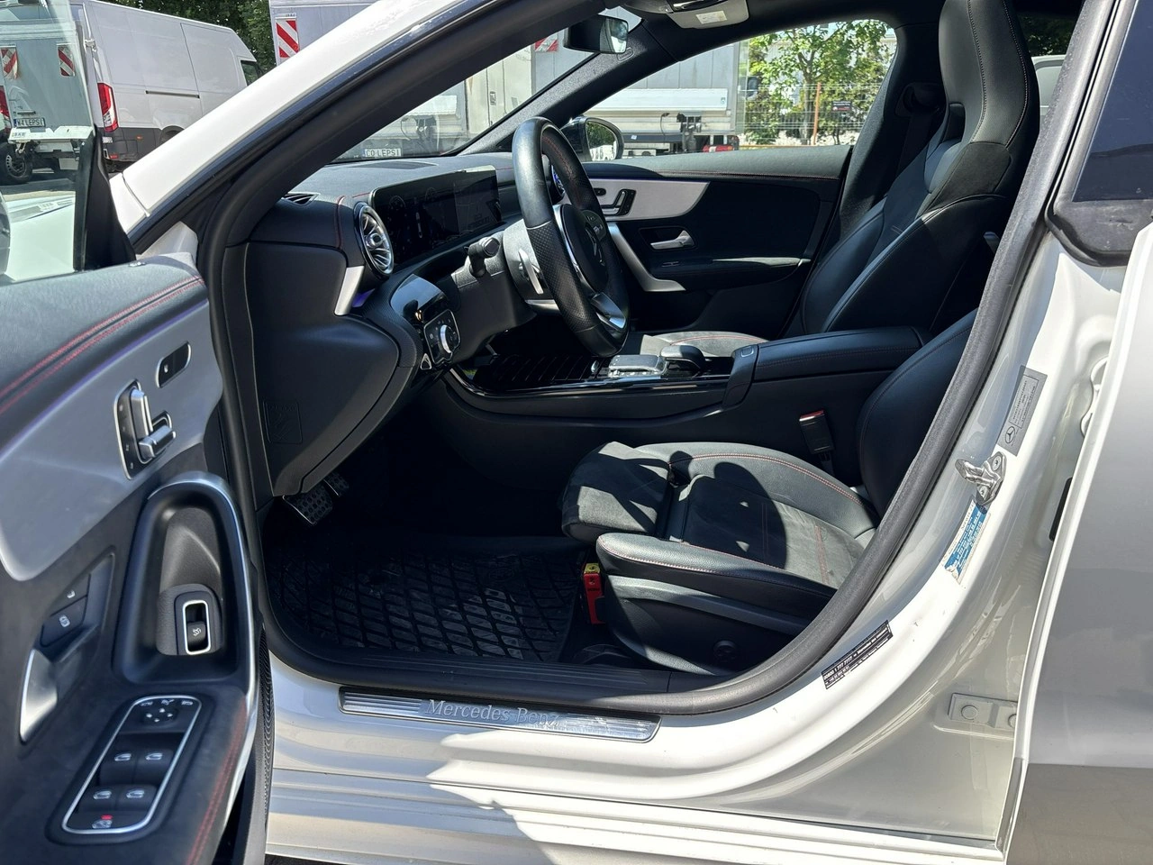 Mercedes CLA 200 - Zdjęcie 10