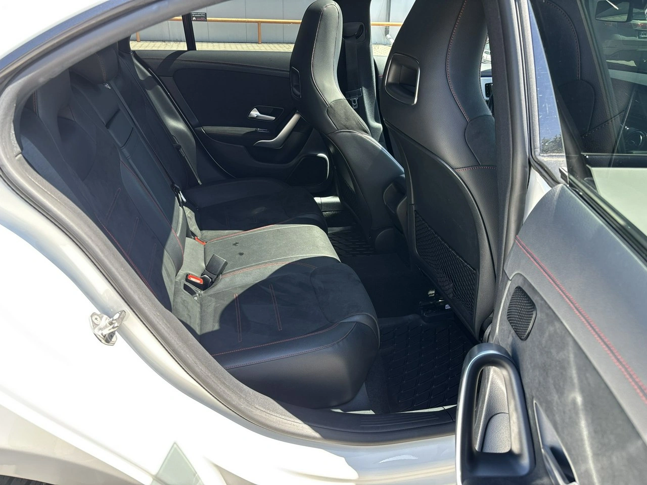 Mercedes CLA 200 - Zdjęcie 15