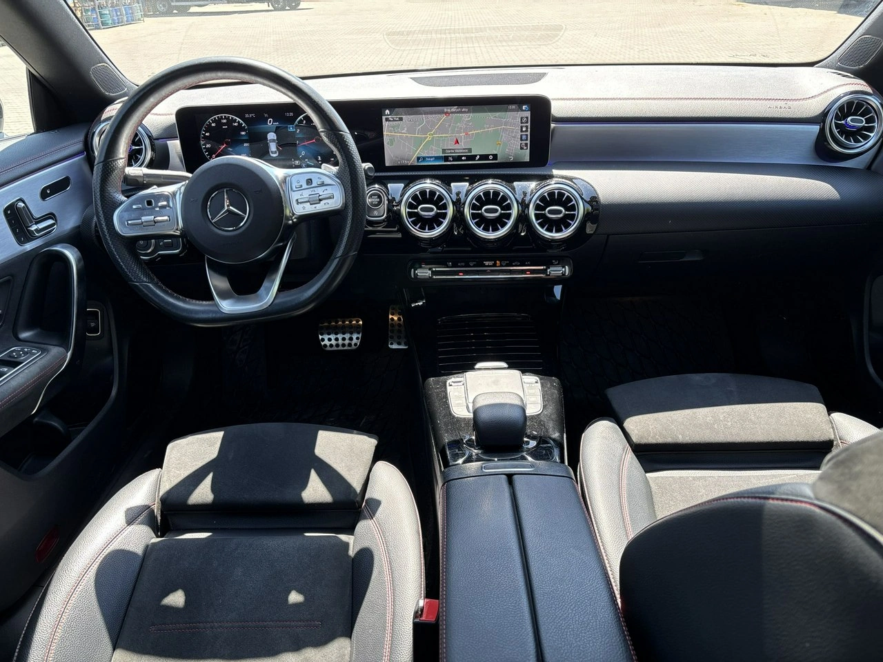 Mercedes CLA 200 - Zdjęcie 16