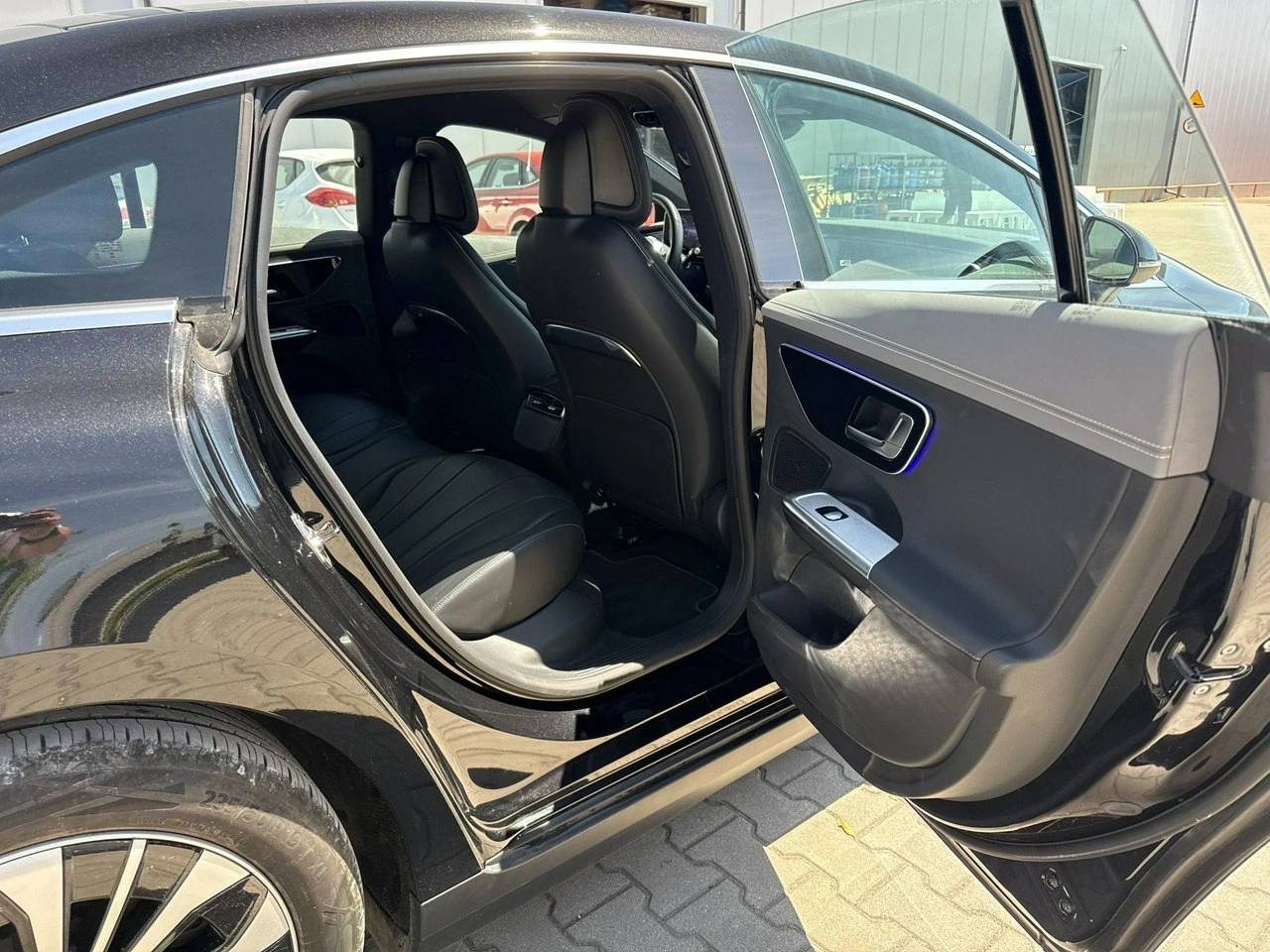 Mercedes EQE - Zdjęcie 16