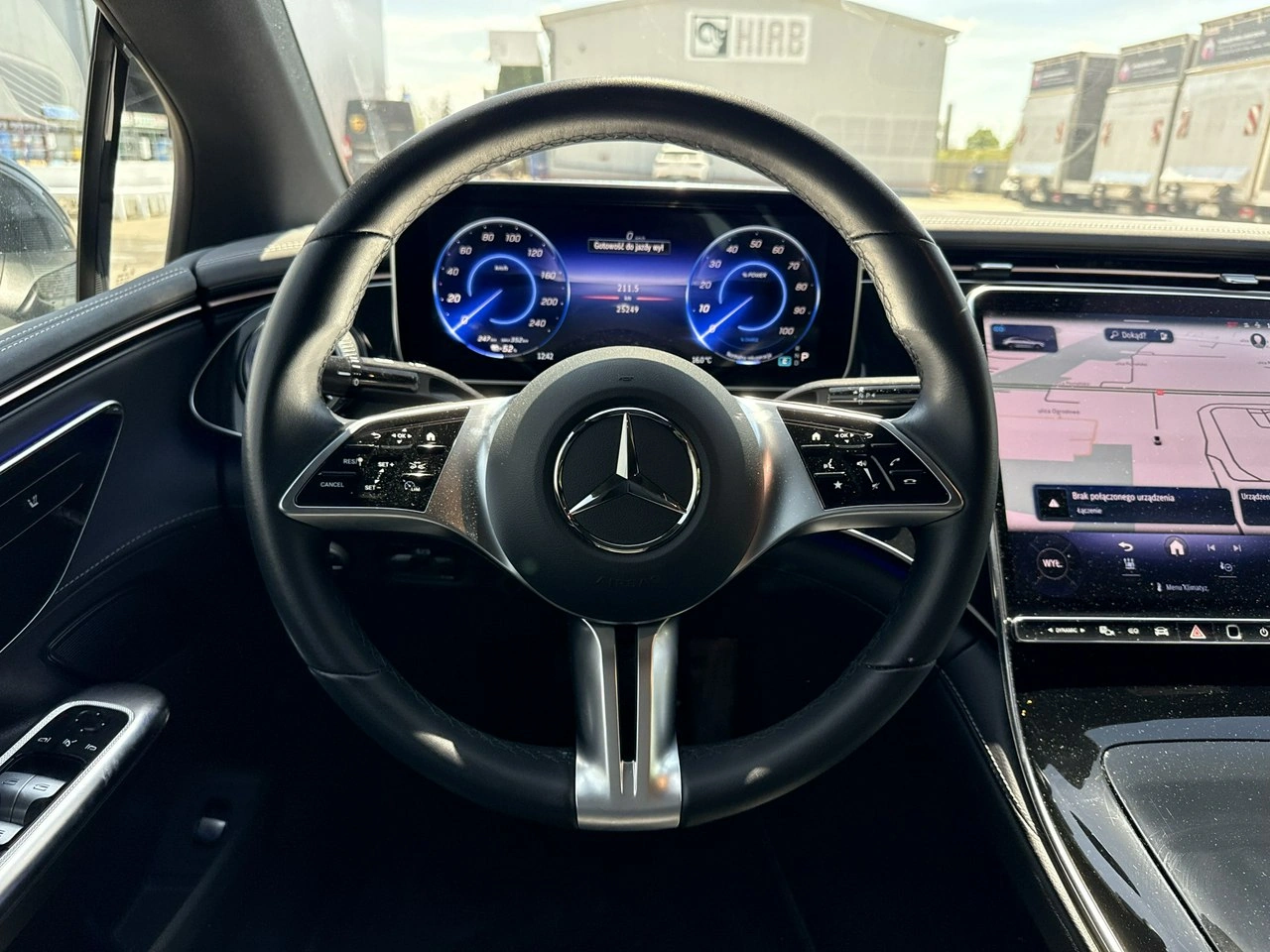 Mercedes EQE - Zdjęcie 23