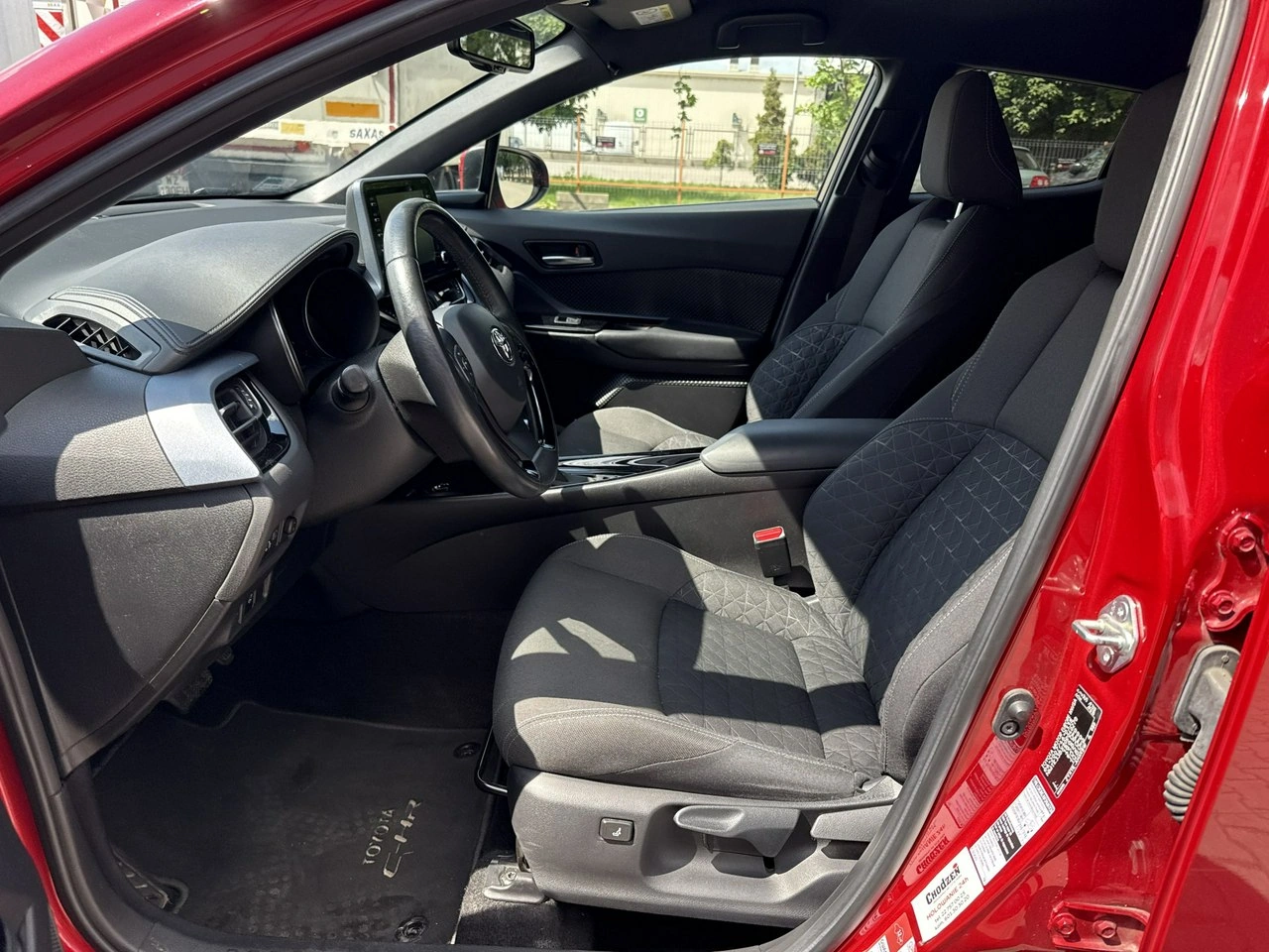 Toyota C-HR - Zdjęcie 10