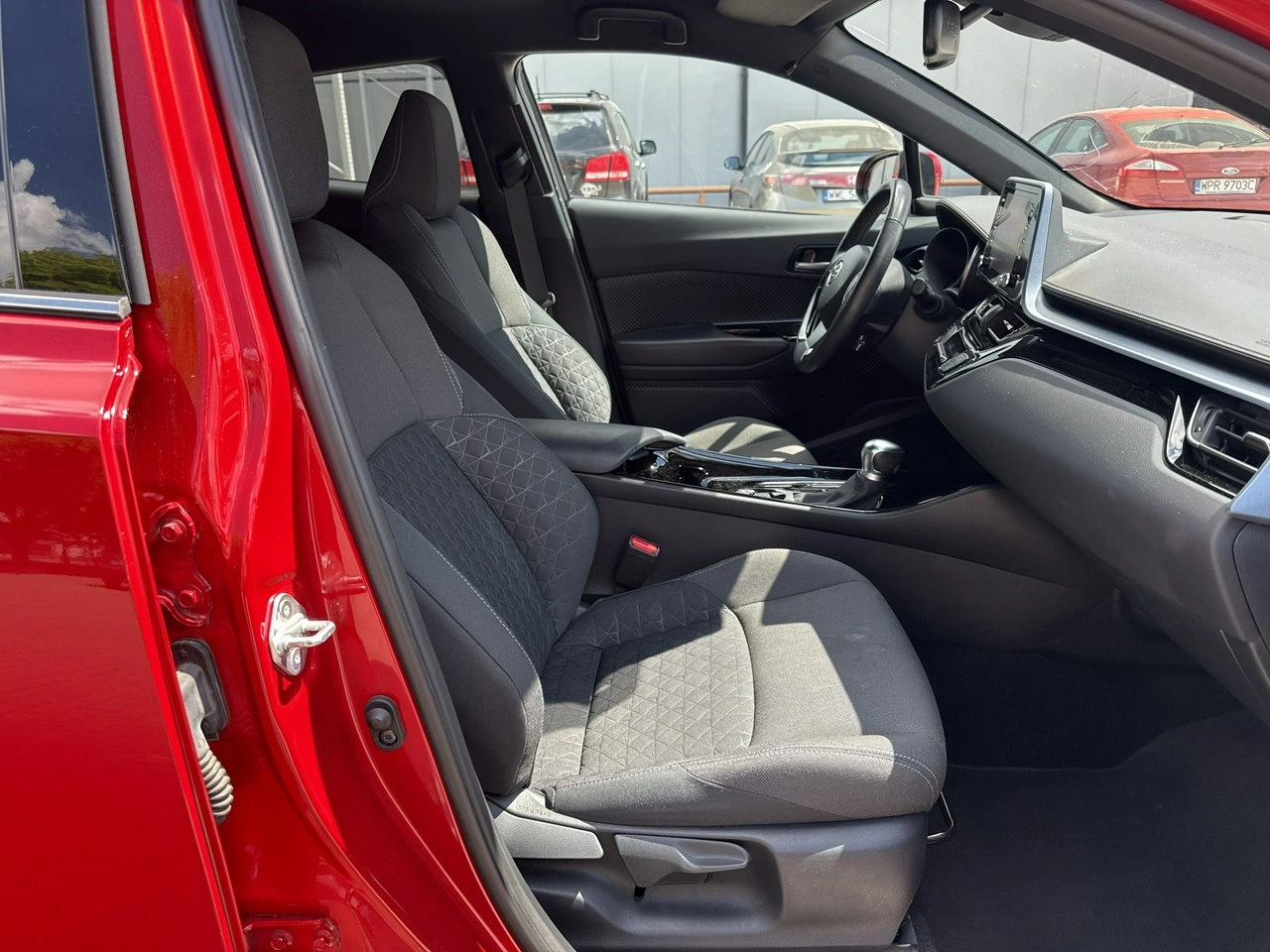 Toyota C-HR - Zdjęcie 19