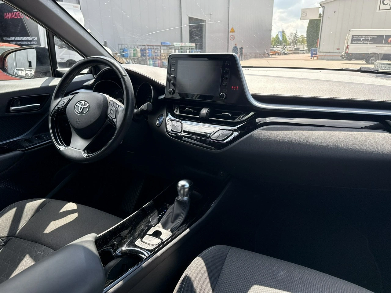 Toyota C-HR - Zdjęcie 20