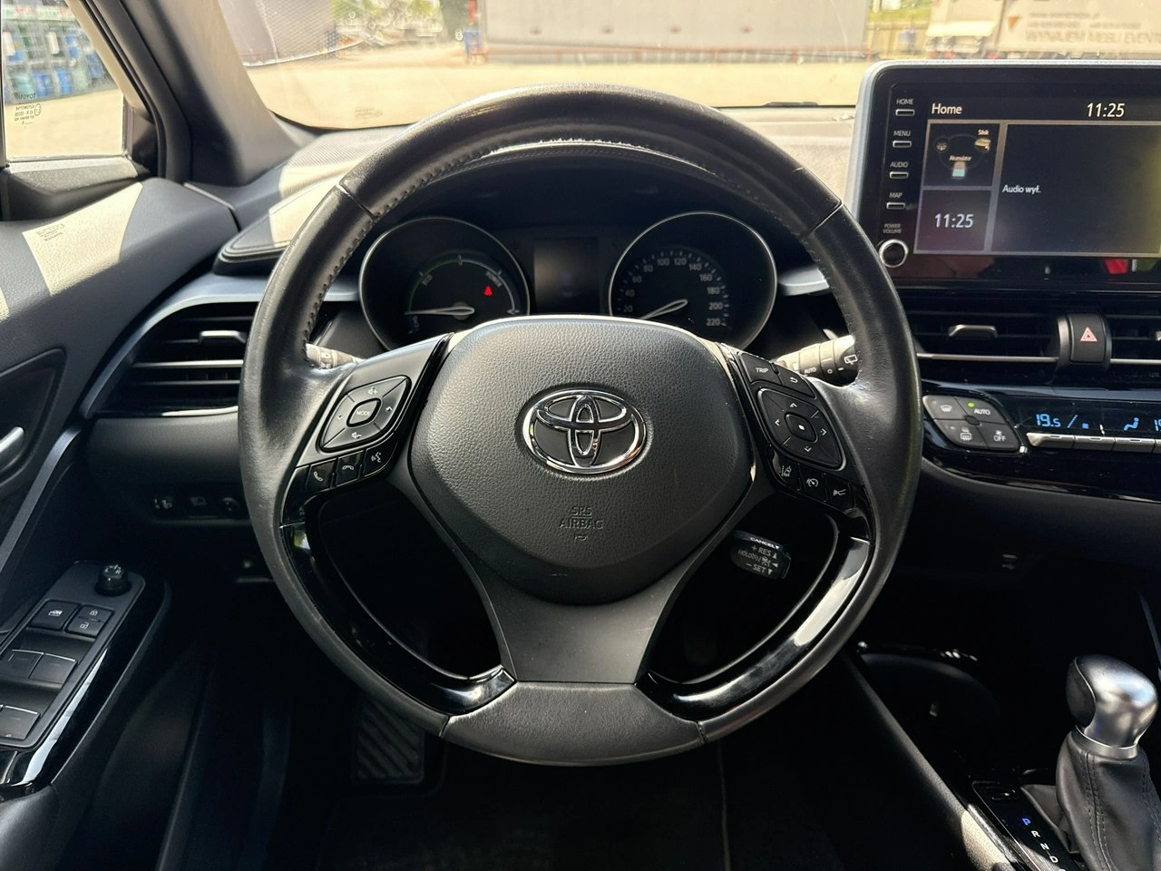 Toyota C-HR - Zdjęcie 24