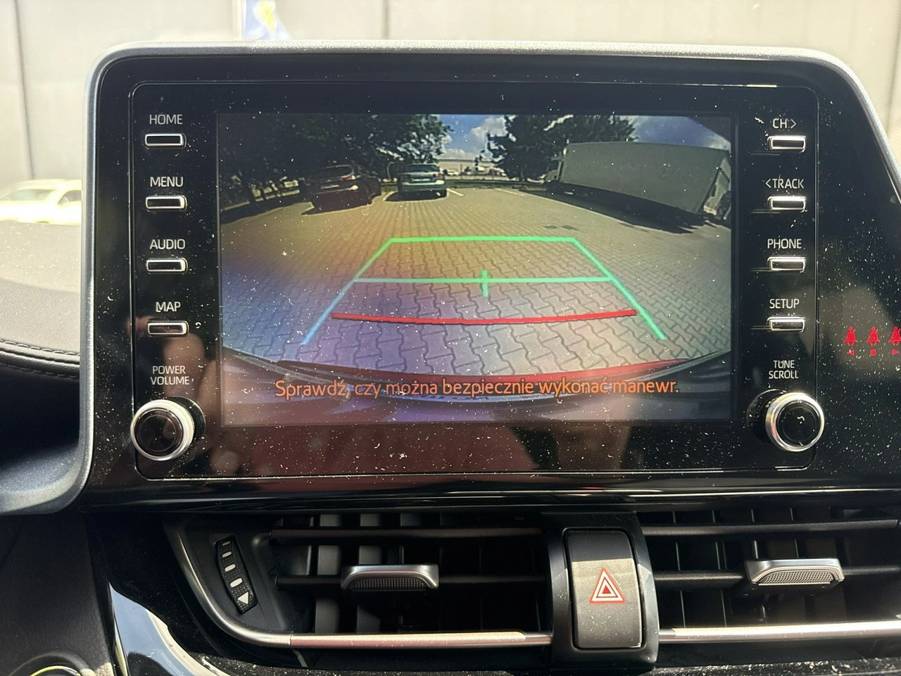 Toyota C-HR - Zdjęcie 25