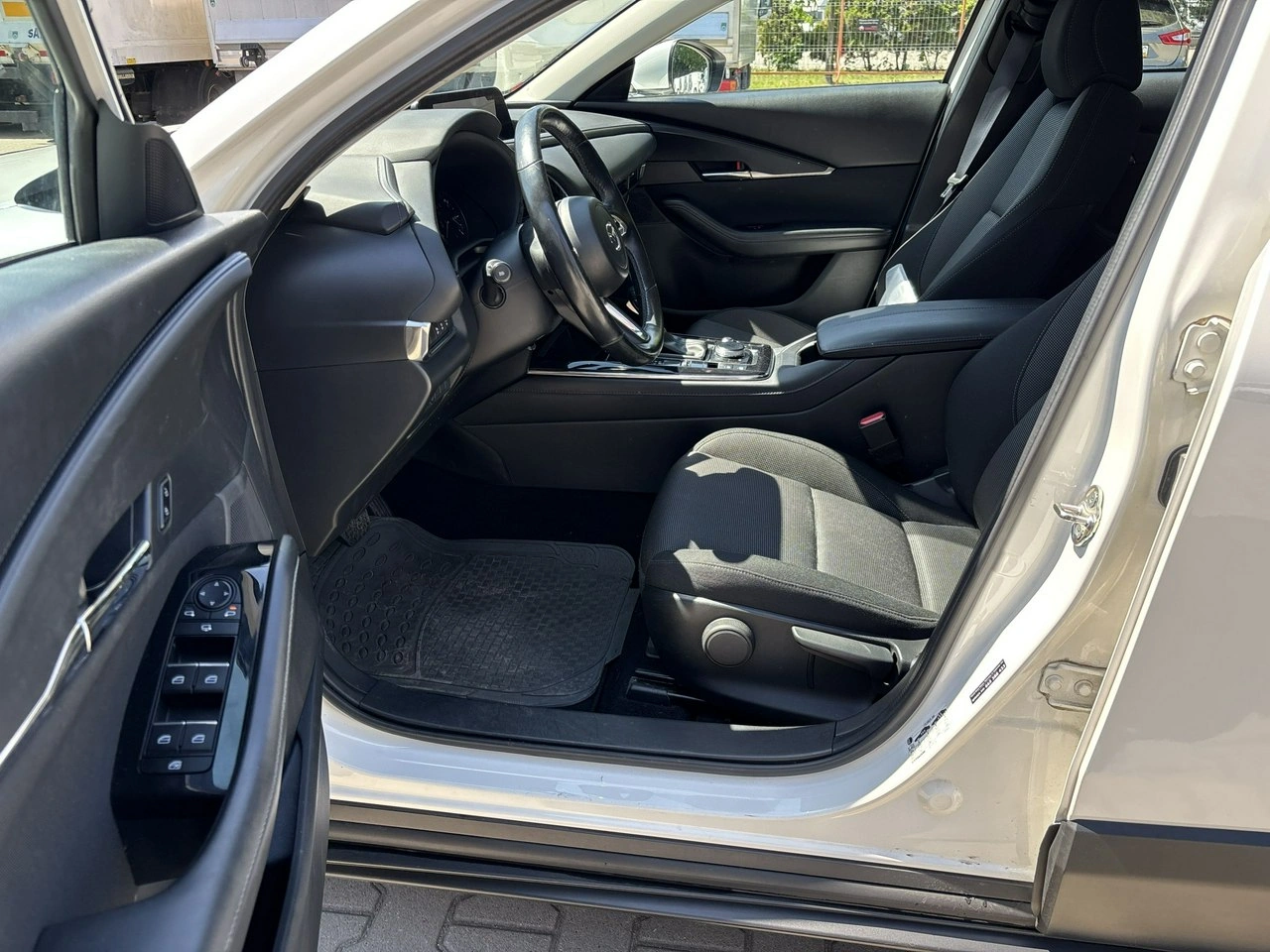 Mazda CX-30 - Zdjęcie 10