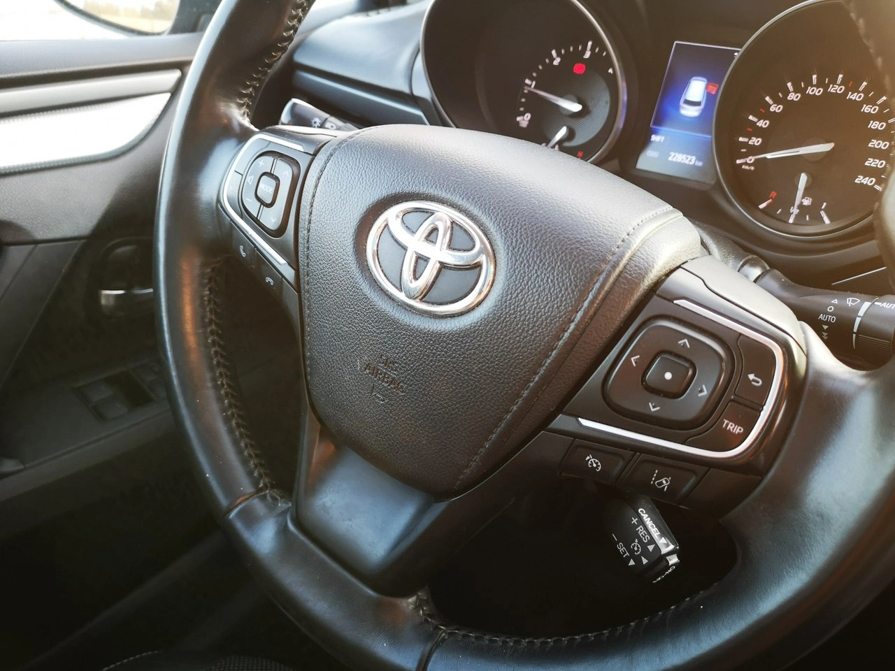 Toyota Avensis - Zdjęcie 17