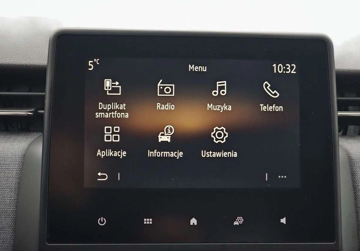 Renault Clio - Zdjęcie 22