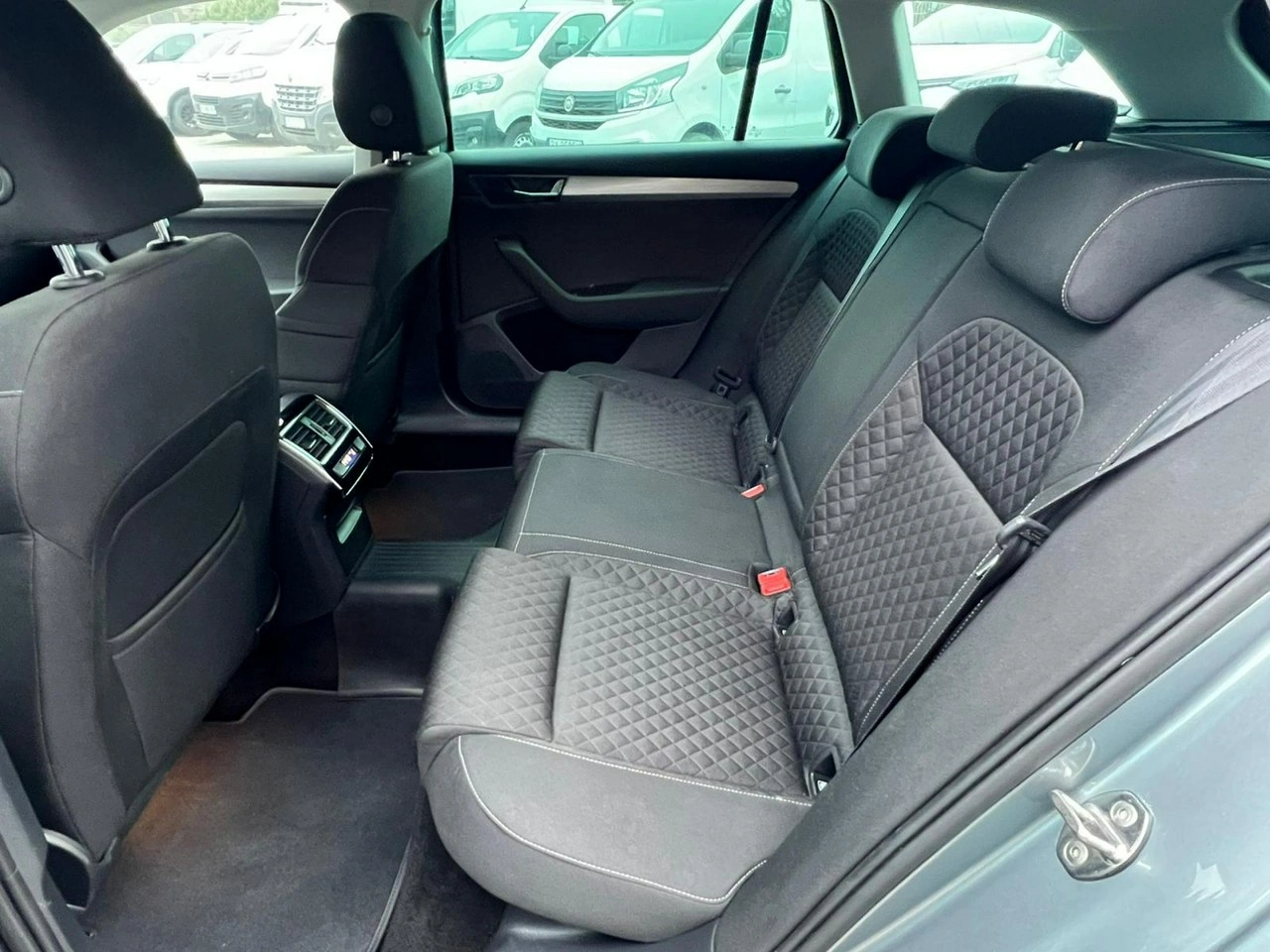 Skoda Superb - Zdjęcie 10