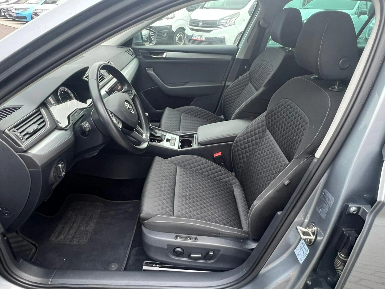 Skoda Superb - Zdjęcie 7