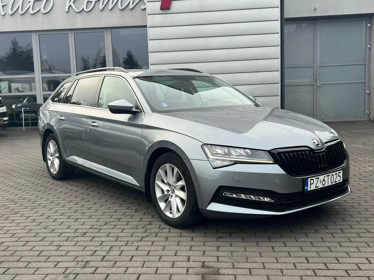 Skoda Superb - Główne zdjęcie