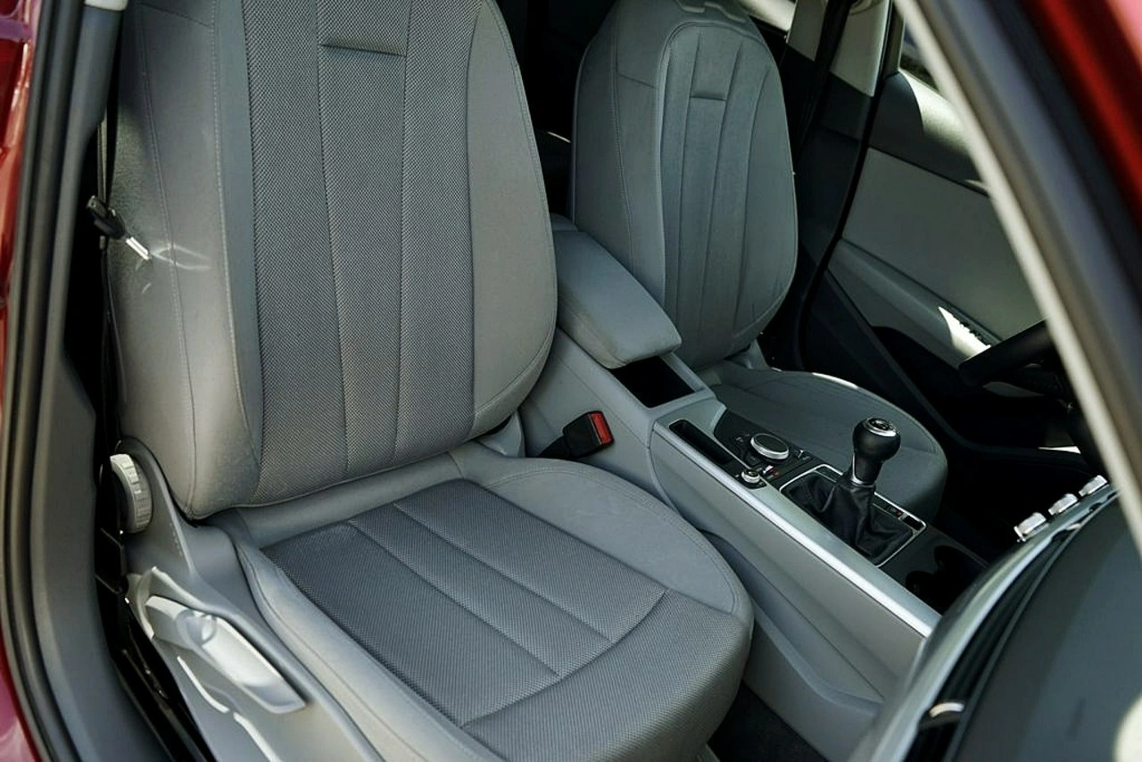Audi A4 - Zdjęcie 22