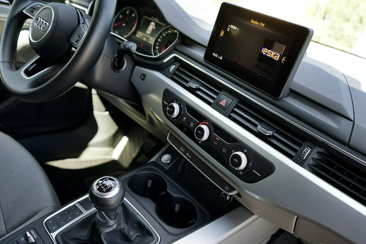 Audi A4 - Zdjęcie 31