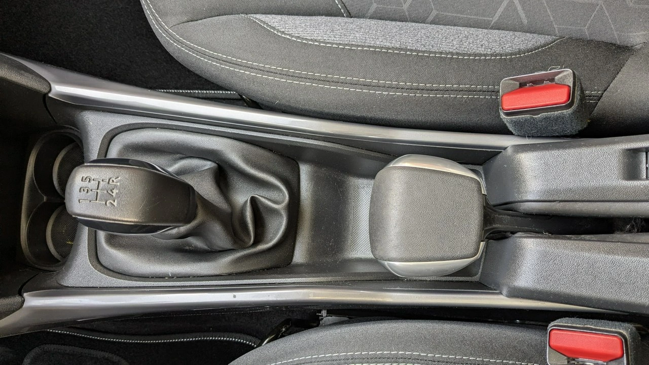 Peugeot 2008 - Zdjęcie 27