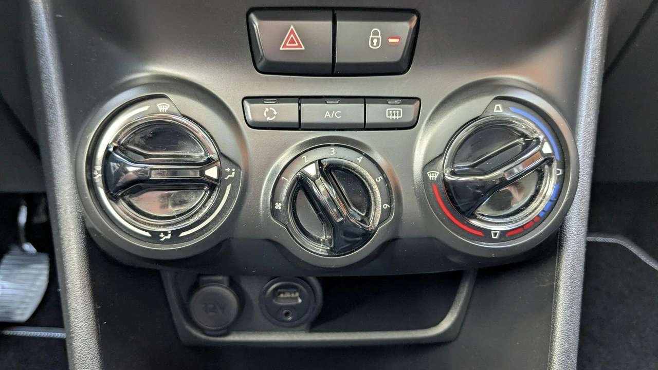 Peugeot 2008 - Zdjęcie 28