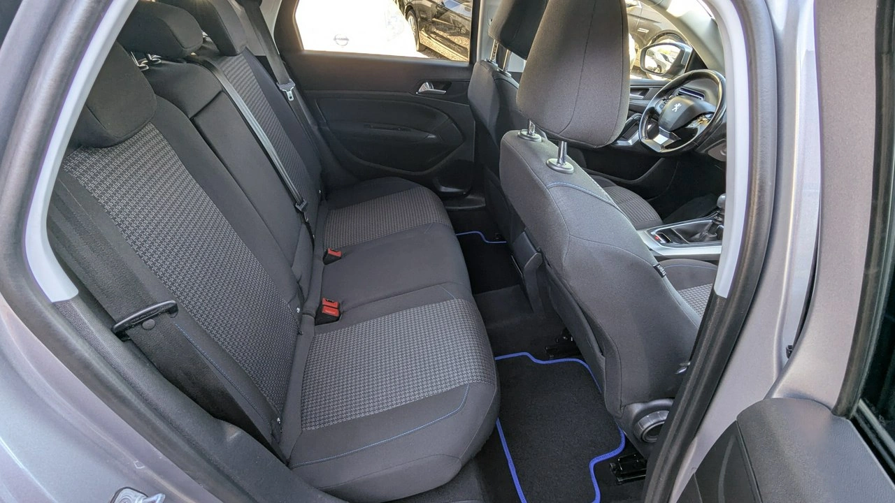 Peugeot 308 SW - Zdjęcie 17