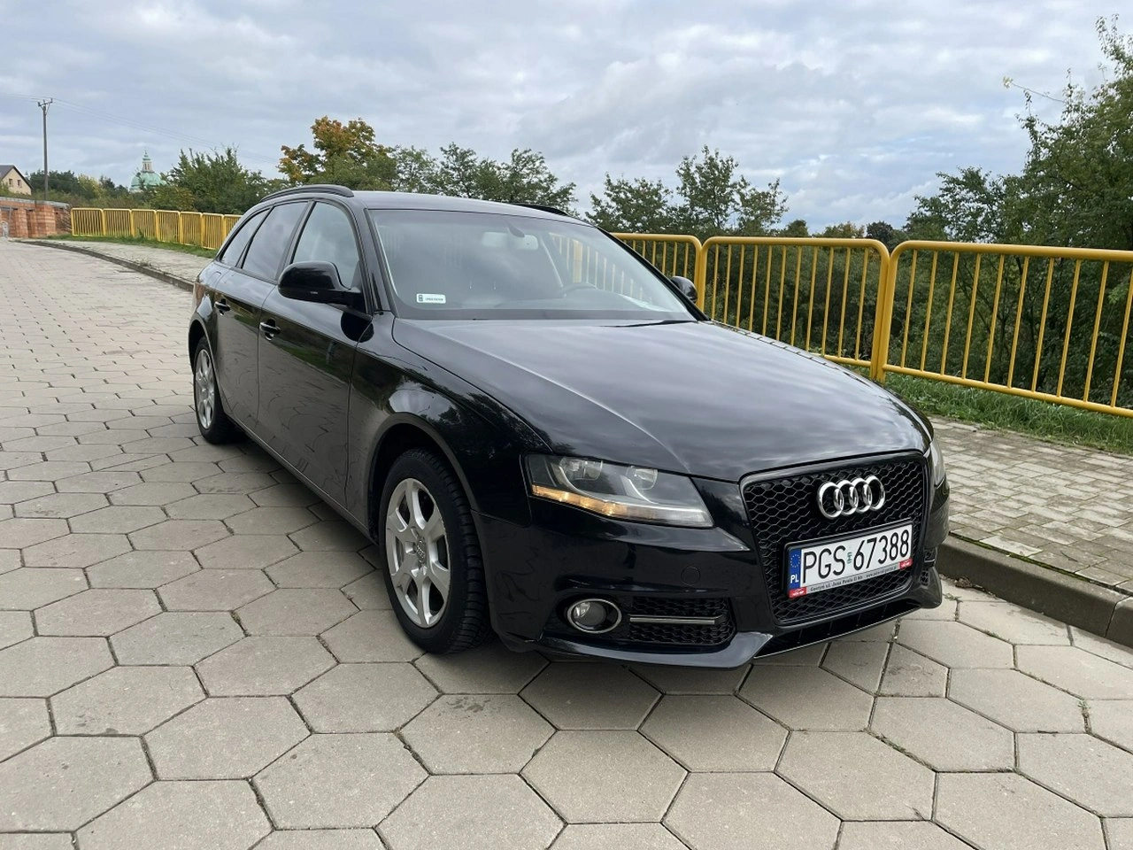 Audi A4 - Główne zdjęcie