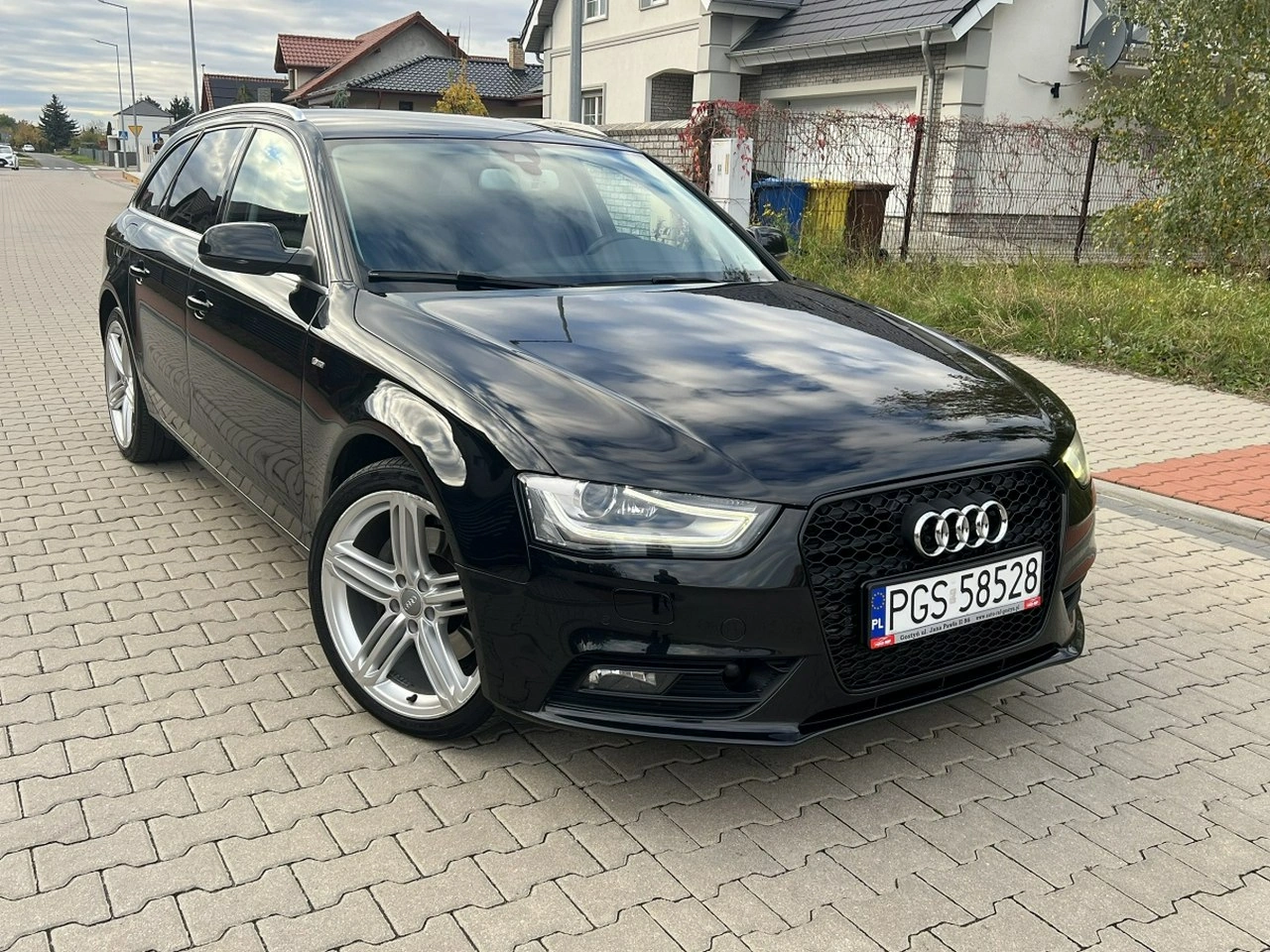 Audi A4 - Główne zdjęcie