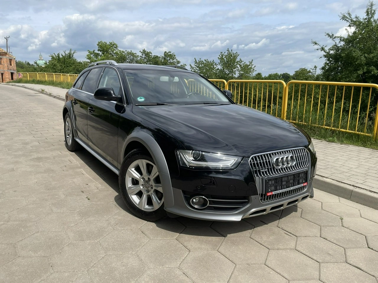 Audi A4 Allroad - Główne zdjęcie