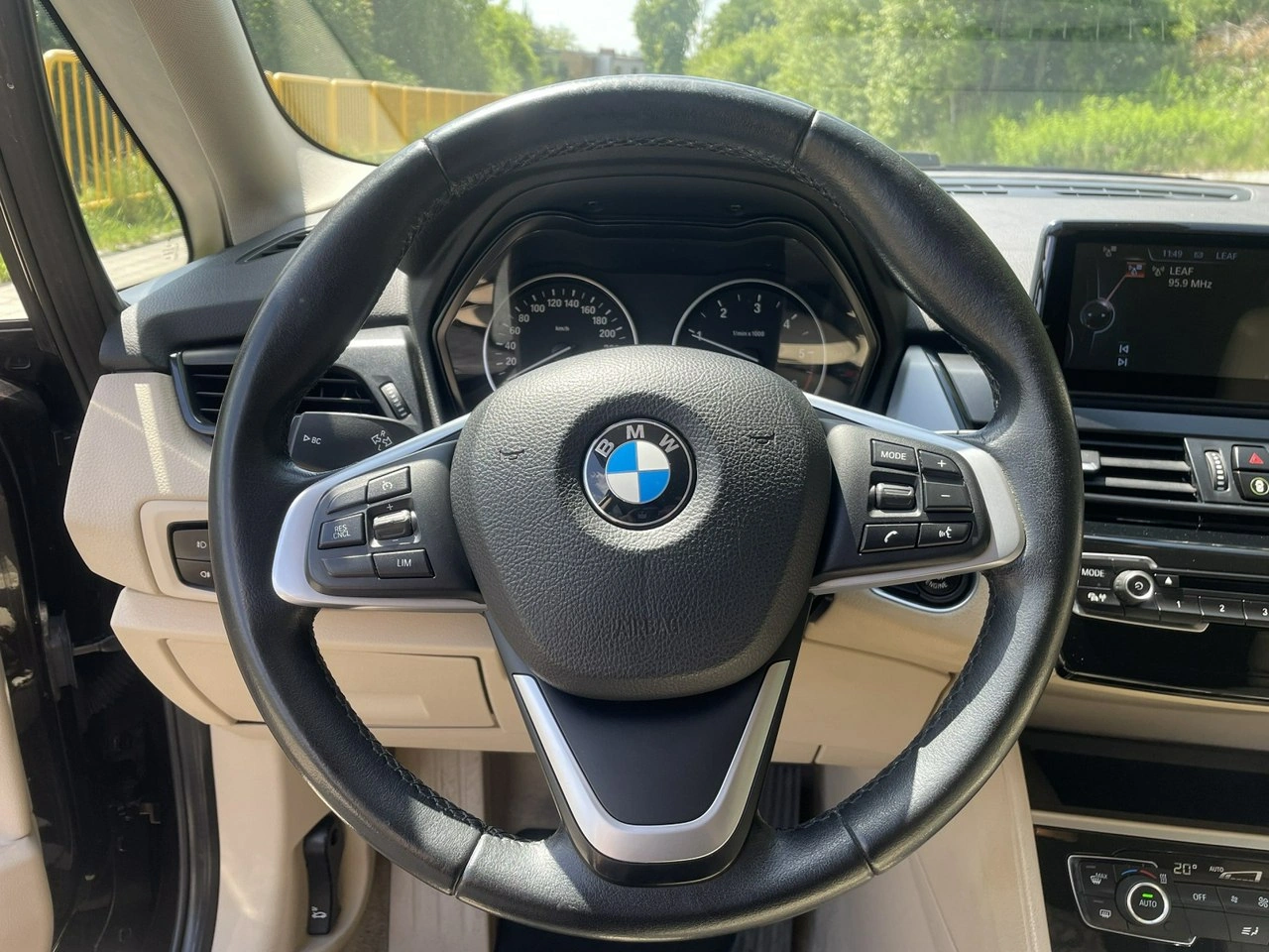 BMW 216 - Zdjęcie 12