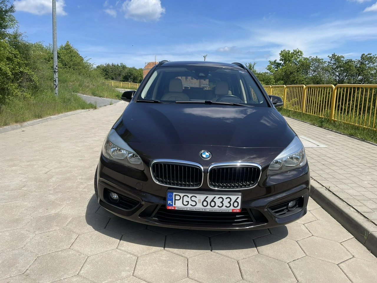 BMW 216 - Zdjęcie 1